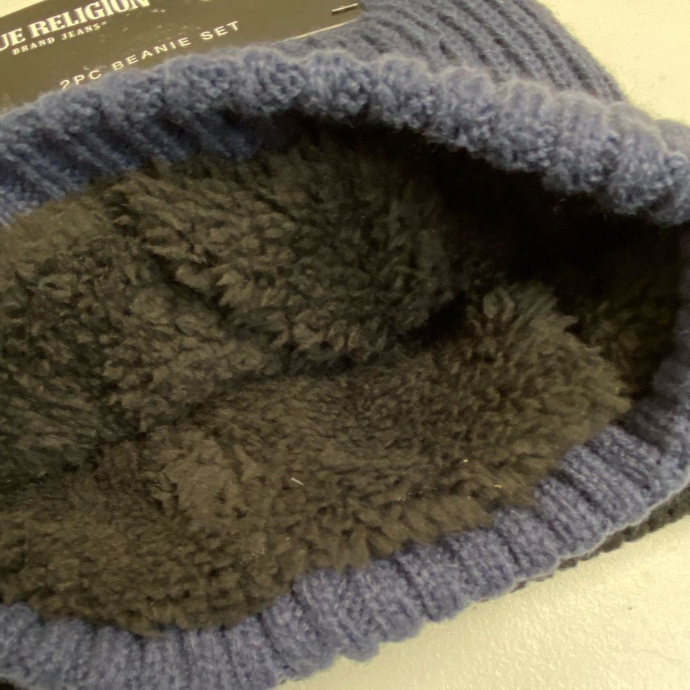 NWT True Religion Set of 2 Beanies Black & Gray - Lined Hats Logo on Cap - Picture 5 of 6